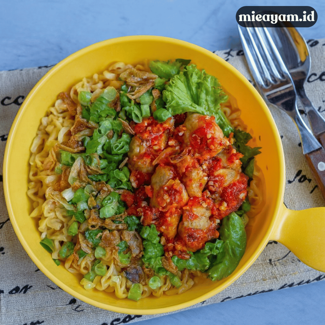 Mie Ayam Sambal Korek, Pedasnya Langsung Nyerang di Suapan Pertama